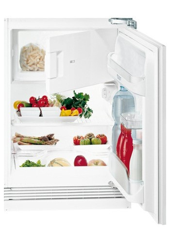 Встраиваемый холодильник с морозильником Hotpoint-Ariston BTSZ 1632